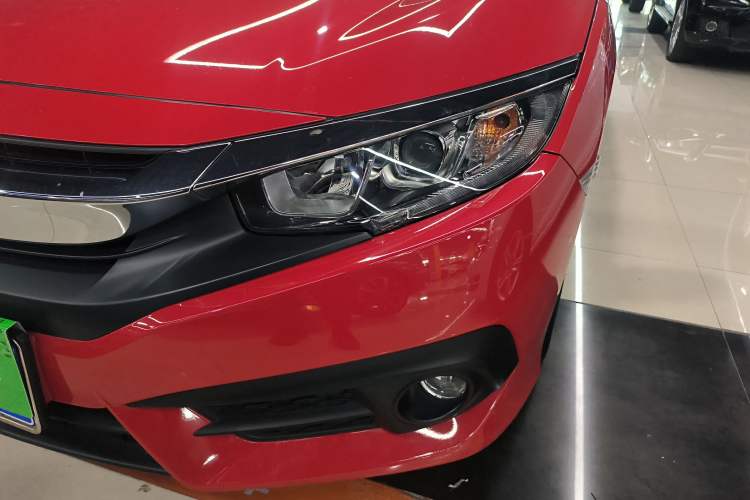 Used Honda Civic 2016 220TURBO CVT Luxury Edition
