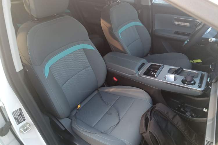 Used AION Y 2024 Younger