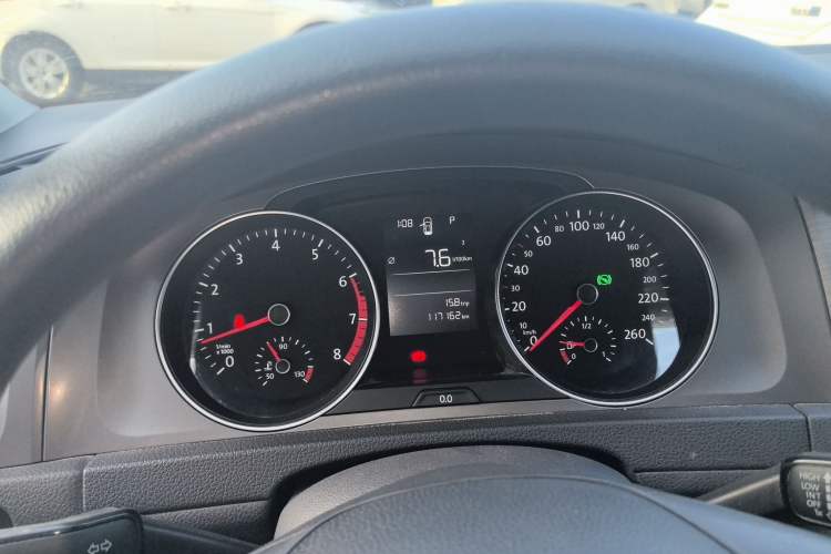 Used Volkswagen Golf 2014 1.6L Automatic Fashion Model
