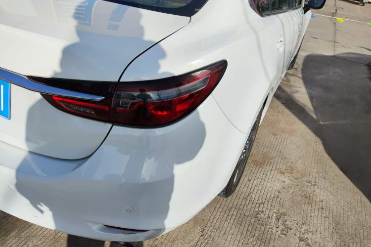 Used Mazda Atenza 2020 2.0L Blue Sky Fashion Edition
