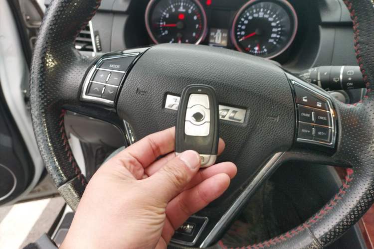 Used Haval H6 2015 Revised Version Sport Edition 1.5T Manual Transmission Two-Wheel Drive Elite Grade
