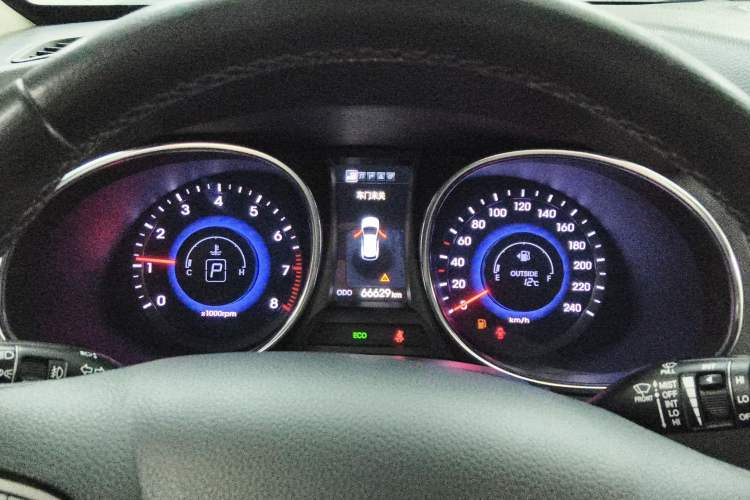 Used Hyundai Santa Fe 2013 2.4L Automatic Two-Wheel Drive Smart Version
