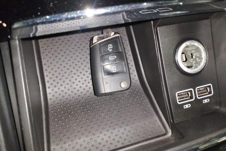 Used Skoda Kodiaq 2018 Facelifted TSI330 5-Seater Two-Wheel-Drive Luxury Enjoyment Edition
