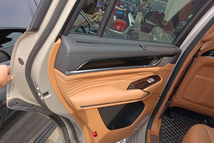 Used Tank 500 New Energy 2023 Hi4-T
