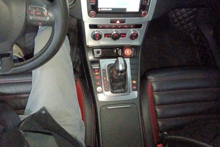 Used Volkswagen FAW-Volkswagen CC 2016 1.8TSI Luxury Model
