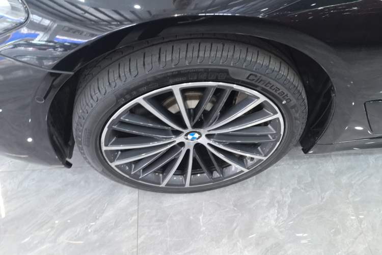 Used BMW 5 Series 2022 Restyled 530Li Leading Edition M Sport Package
