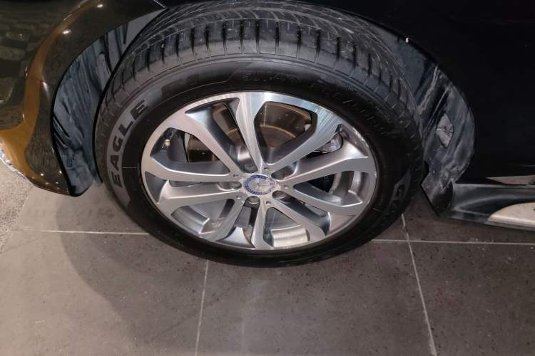 Used Mercedes-Benz GLE 2017 GLE 320 4MATIC Dynamic Model
