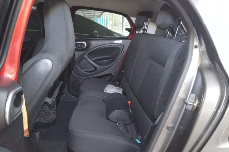 Used  forfour 2016 1.0L 52 kW Dynamic Edition
