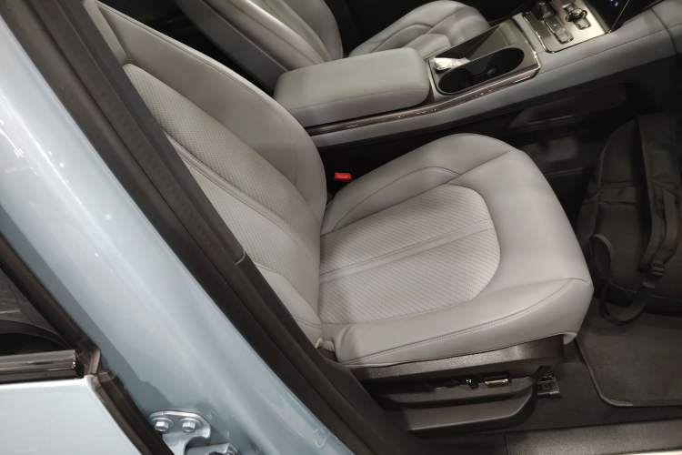 Used Nio ES6 2020 420 km Sport Edition
