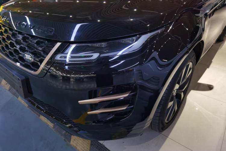 Used Land Rover Range Rover Evoque 2023 Aurora L 249 PS Luxury Edition