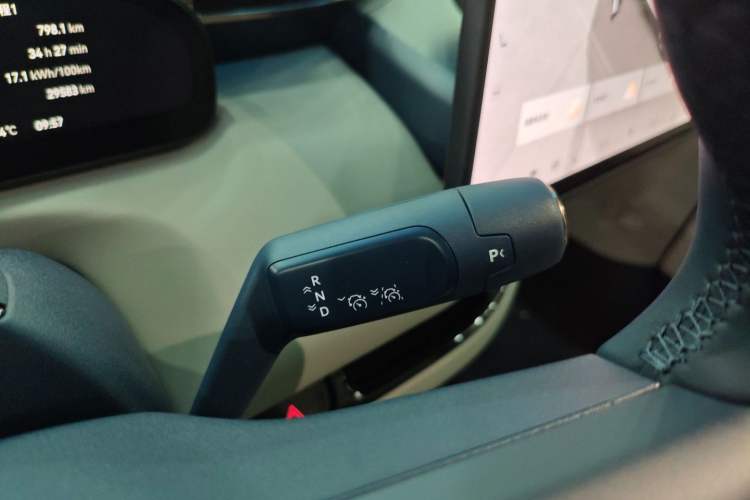 Used Zeekr MIX 2025 Long-Range Intelligent Driving Edition
