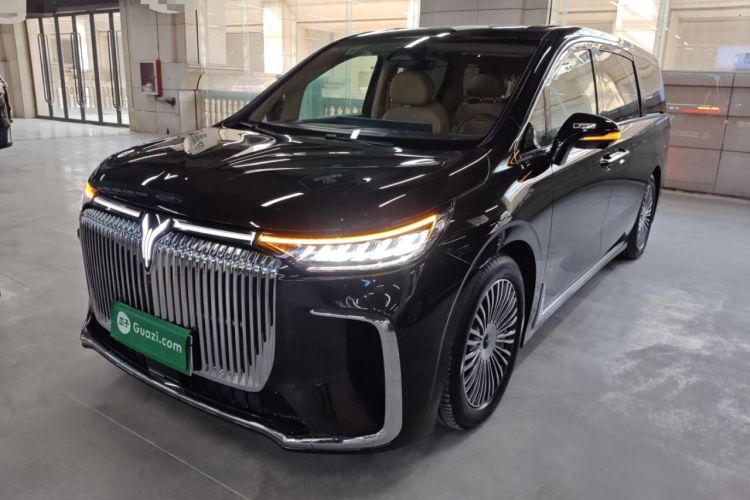 Used VOYAH Dream 2025 PHEV Four-Wheel-Drive Flagship Kunpeng Edition
