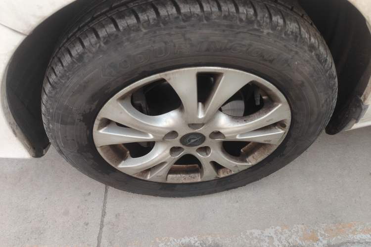 Used Haima V70 2016 2.0L Manual - Enjoyment Version 6 Seats