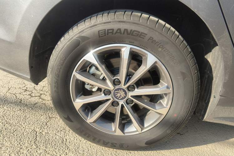 Used BYD Qin PLUS 2024 HONOR Edition DM-i 55KM Leading Model