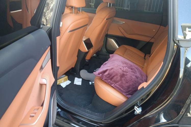 Used ONVO L60 2024 60 kWh All-Wheel Drive