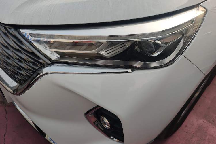 Used Haval M6 2023 PLUS 1.5T DCT Luxury Smart Connectivity Model