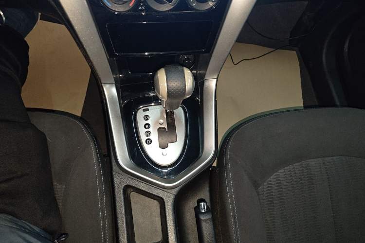 Used Venucia T70 2016 2.0L CVT Smart Choice Edition
