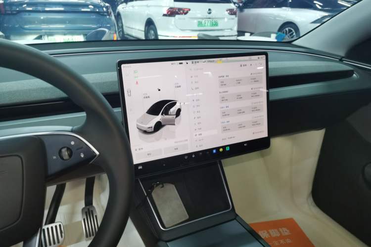 Used Tesla Model Y 2025 Rear-Wheel-Drive Version
