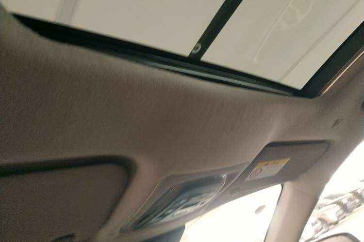 Used Toyota FRONTLANDER 2023 2.0L Smart Electric Hybrid Dual-Engine Deluxe Version
