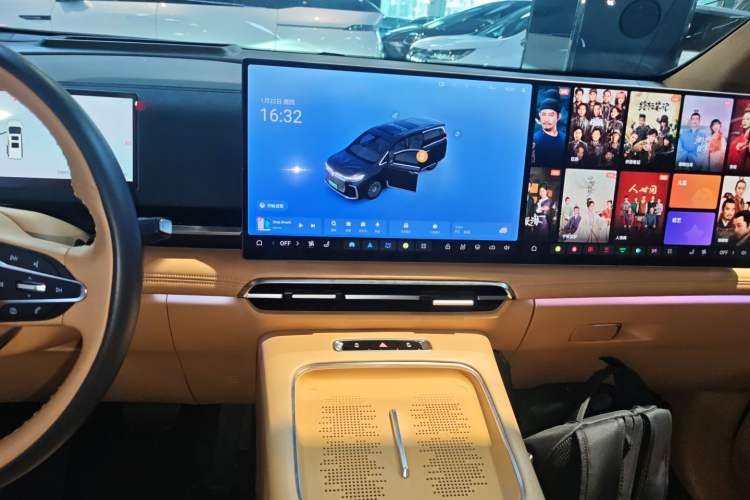 Used VOYAH Dream 2025 PHEV Four-Wheel-Drive Flagship Kunpeng Edition