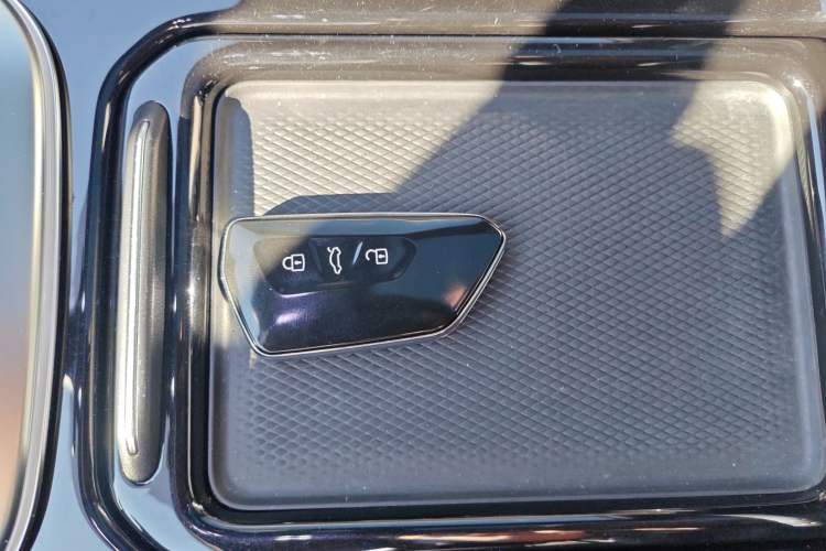 Used Volkswagen ID.4 CROZZ 2023 ACTIVE Lifestyle Edition