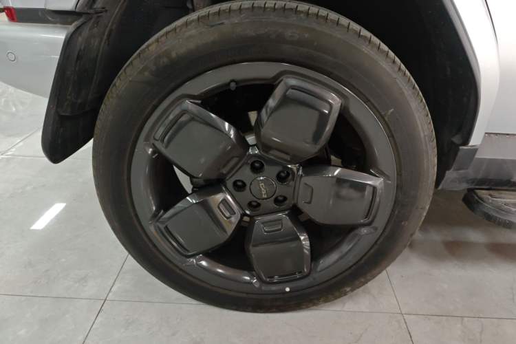 Used iCAR V23 2025 501 Four-Wheel Drive Intelligent Driving Version