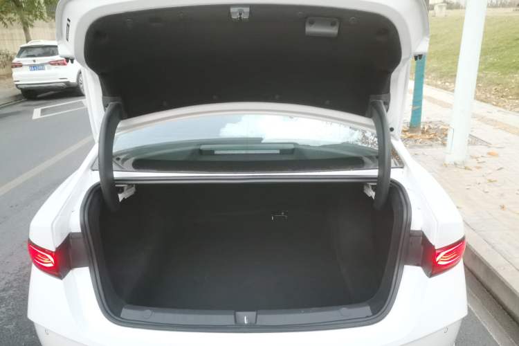 Used BYD Qin PLUS 2025 DM-i Smart Drive 55KM Leading Model
