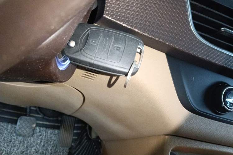 Used Baojun 730 2017 1.5T Manual Fashion Version 7 Seats China V Emission Standard