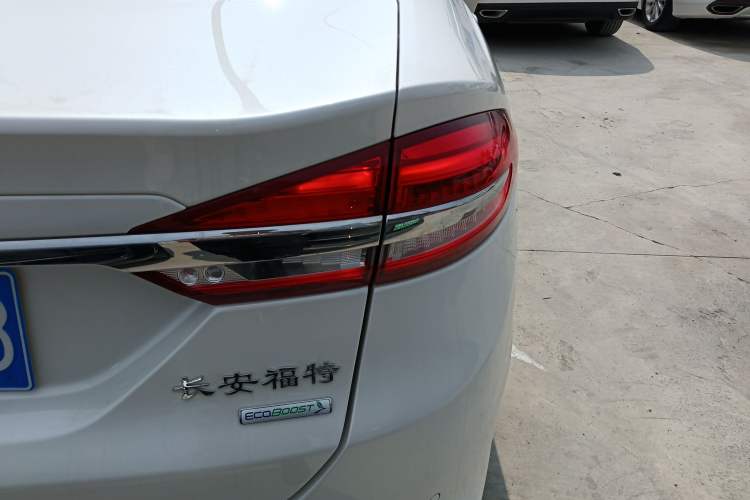 Used Ford Mondeo 2017 EcoBoost 200 Stylish Model
