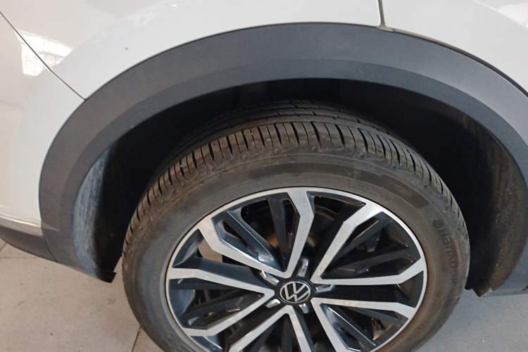 Used Volkswagen T-ROC 2022 280TSI DSG Two-Wheel Drive Comfort PLUS