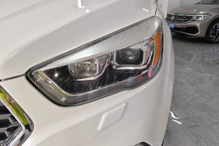 Used Ford Kuga 2019 EcoBoost 180 Two-Wheel-Drive Titanium Plus Model China V Standard
