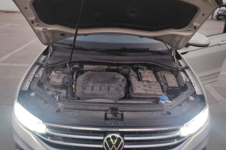 Used Volkswagen Tiguan L 2022 330TSI Automatic Two-Wheel Drive R-Line Enhanced Edition
