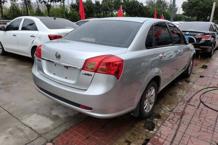 Used Buick Excelle 2013 1.5L Manual Classic Model
