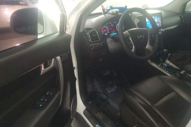 Used Chevrolet Captiva 2014 2.4L 4x4 Flagship Edition 7 Seats
