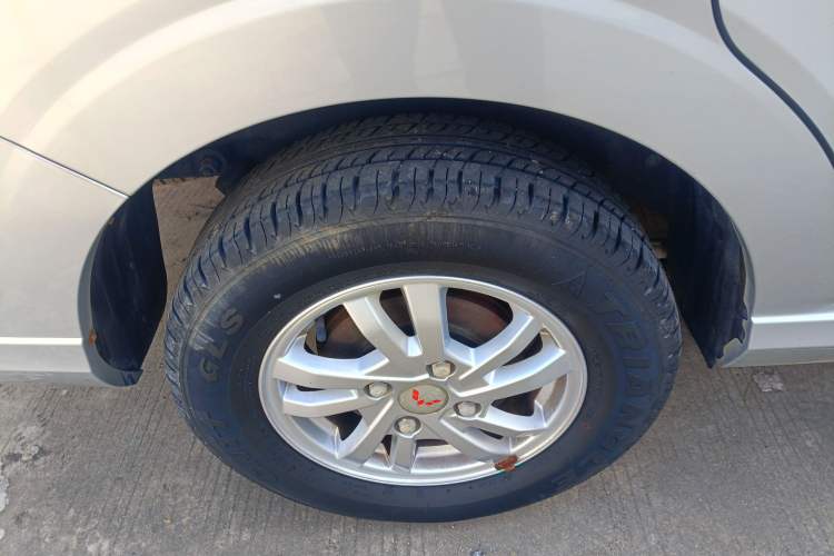 Used Wuling Hongguang 2018 1.5L S Comfort Model L2B
