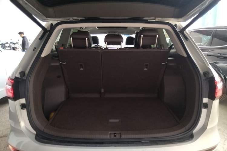 Used Volkswagen Viloran 2024 330TSI Luxury Edition