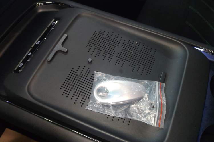 Used VOYAH FREE 2025 318 318 km Rear-Drive Touring Edition