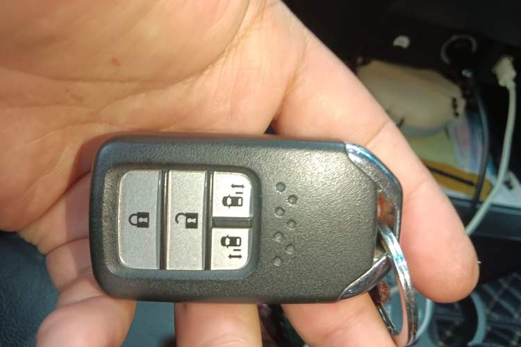 Used Honda Elysion 2019 2.0L Hybrid Luxury Edition
