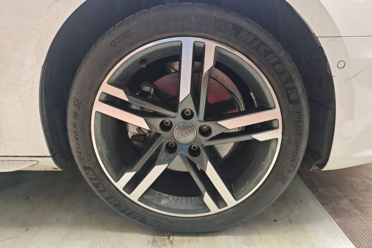 Used Audi A4L 2022 40 TFSI Luxury Dynamic Model
