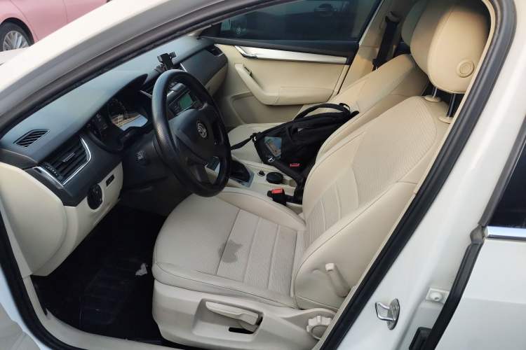 Used Skoda Octavia 2015 1.6L Automatic Yijie Edition