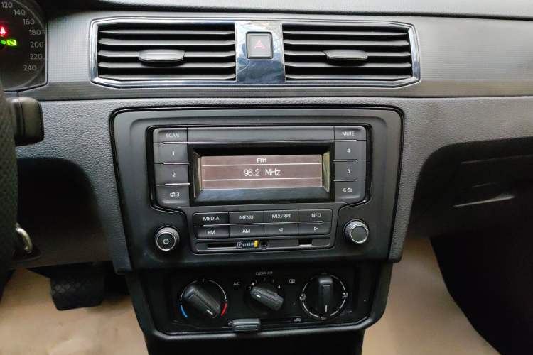 Used Volkswagen Santana 2021 1.5L Automatic Fashion Edition