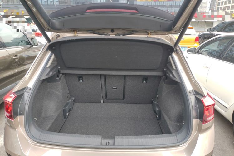 Used Volkswagen T-ROC 2020 280TSI DSG Two-Wheel Drive Comfort Version