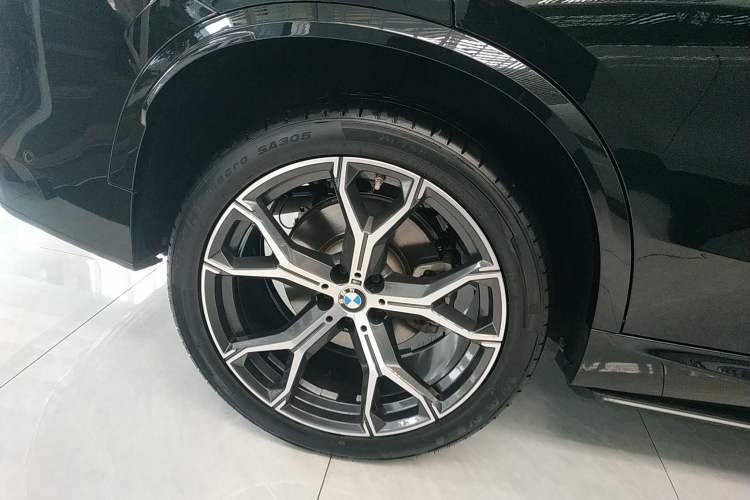 Used BMW X5 2023 xDrive 30Li Luxury M Sport Night Edition Package
