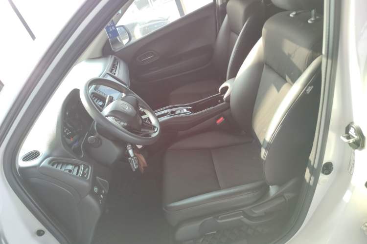 Used Honda Vezel 2020 1.5L CVT Pioneer Edition