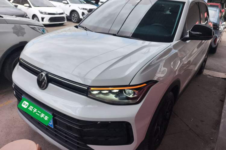 Used Volkswagen Tharu 2025 NewRui 300TSI Prestige Edition
