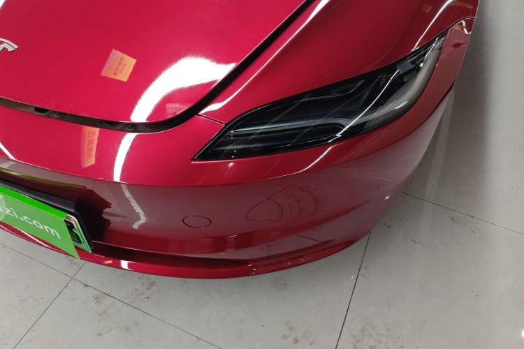 Used Tesla Model 3 2023 Rear-Wheel-Drive Version
