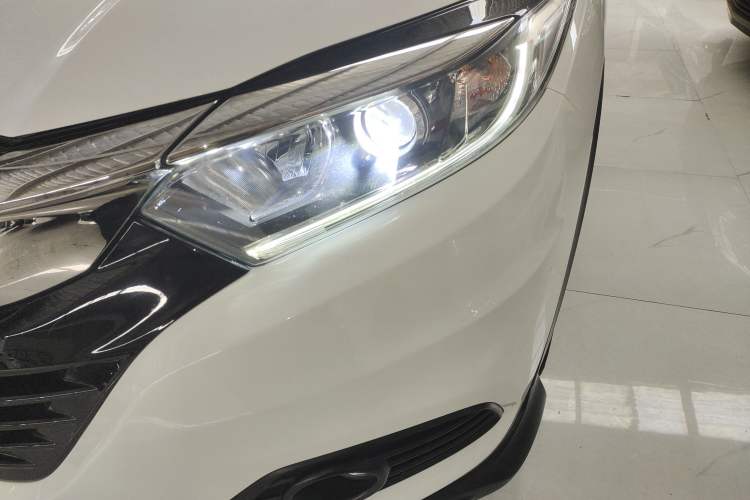 Used Honda Vezel 2020 1.5L CVT Pioneer Edition
