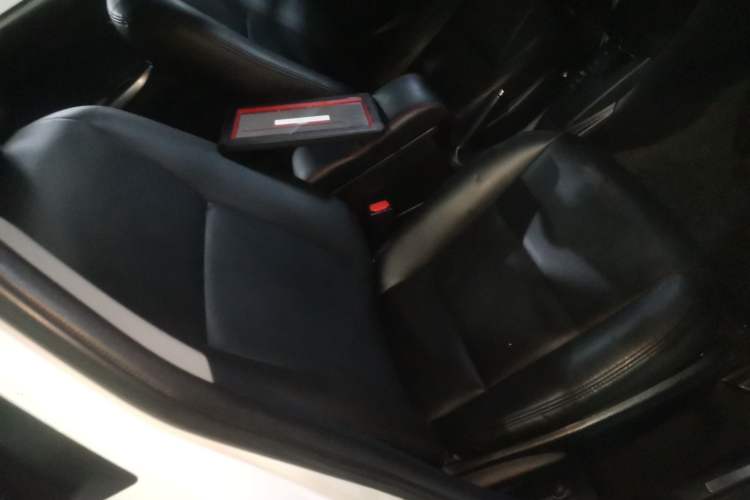 Used Toyota YARiS L 2015 1.5E Automatic Charm Edition