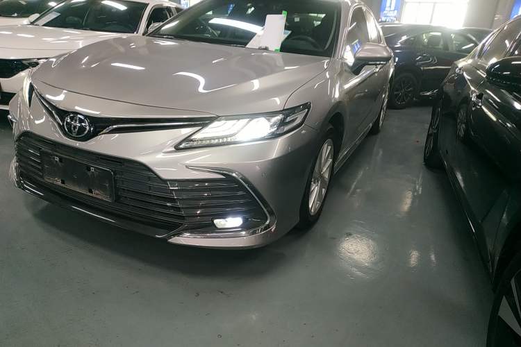 Used Toyota Camry 2021 2.0G Luxury Edition