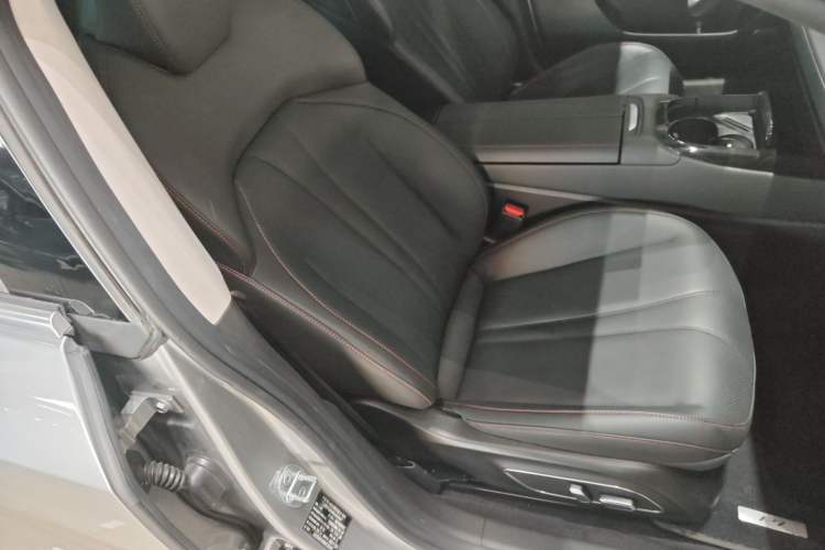 Used XPeng P7 2022 480E
